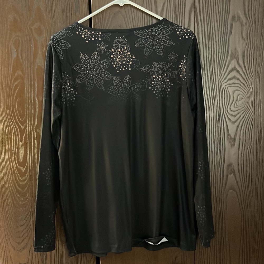 Noracora Christmas Tree top. Long sleeved. Size Medium. NWT. - Picture 6 of 8